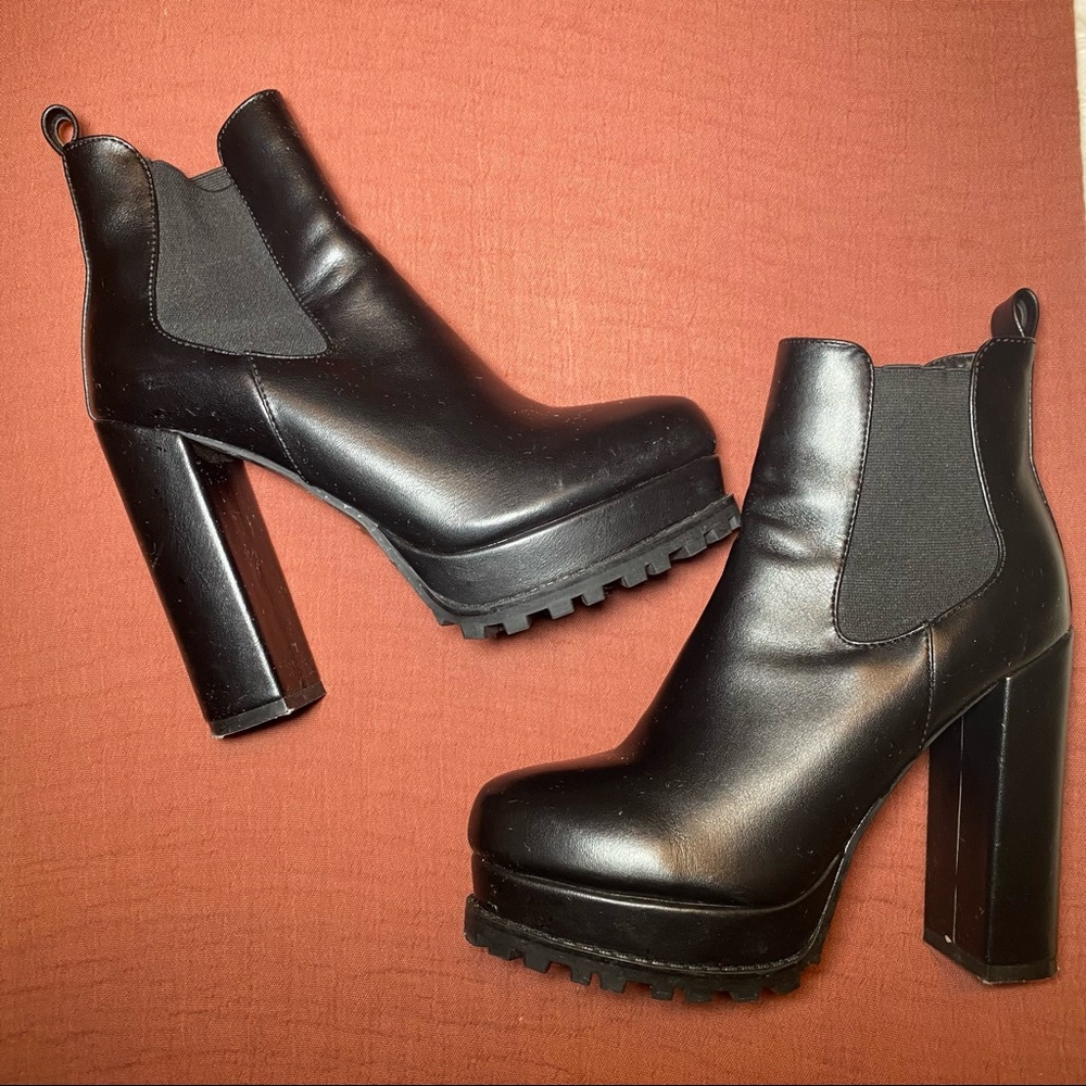 Chelsea booties